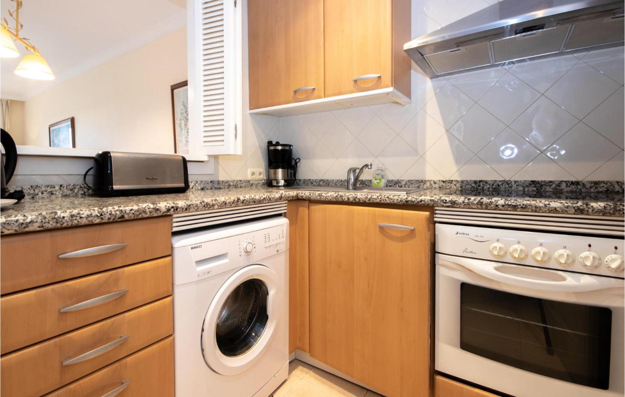 Beautiful Apartment In Marbella-Elviria Ngoại thất bức ảnh